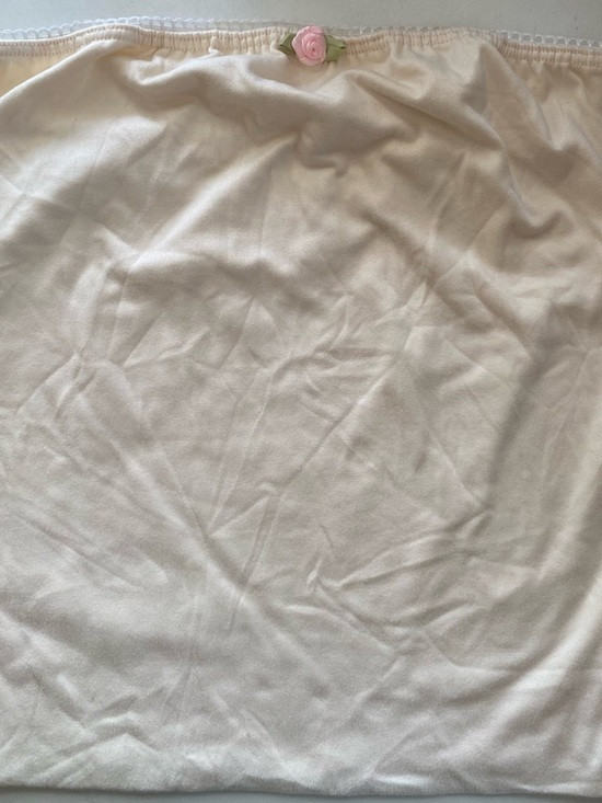 Jova Tops - Cream Women's Tank Top with Pink Rose Accent